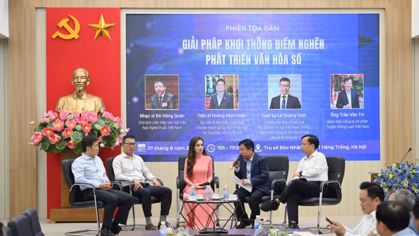 Phiên tọa đàm trong khuôn khổ Hội thảo. Ảnh: Thế Đại