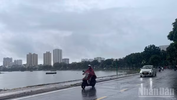 Dự báo khu vực Hà Nội có lúc có mưa rào và dông. (Ảnh minh họa: Đ.T)