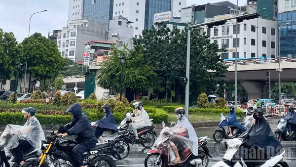 Khu vực Hà Nội có mưa rào và dông vài nơi. (Ảnh minh họa: Đ.T)