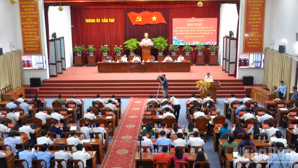 Quang cảnh hội nghị.
