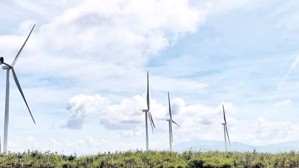 Hydro có thể được sản xuất từ năng lượng tái tạo.