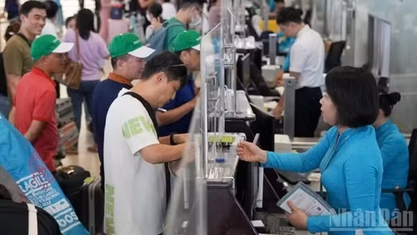 Việc bổ sung khoảng 10% ghế so với cùng kỳ 2025, góp phần đa dạng khung giờ bay mà còn tạo thêm lựa chọn về mức giá cho hành khách.