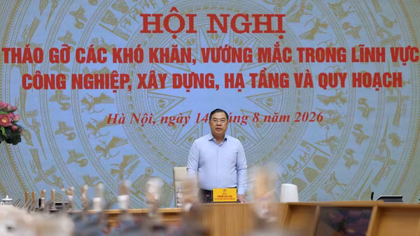 Phó Thủ tướng Thường trực Phạm Gia Túc chủ trì Hội nghị tháo gỡ các khó khăn, vướng mắc trong lĩnh vực công nghiệp, xây dựng, hạ tầng và quy hoạch. (Ảnh: chinhphu.vn)