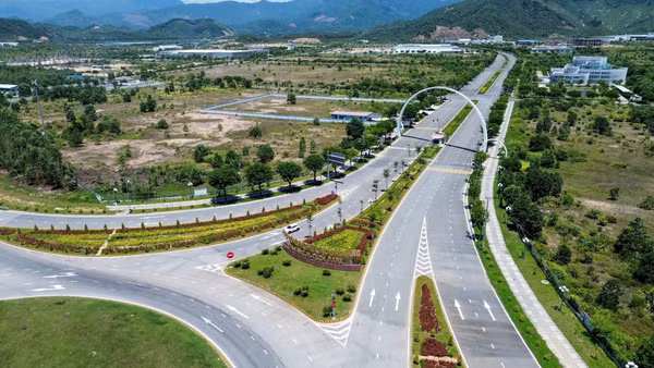 Một góc Khu công nghệ cao Đà Nẵng. Ảnh: Mai Quế