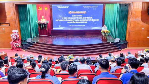 Quang cảnh hội thảo. (Ảnh: BÁ DŨNG)