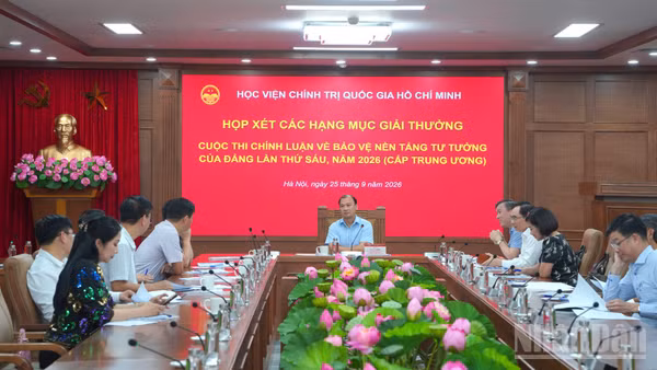 Quang cảnh cuộc họp. (Ảnh: HẢI ĐĂNG)