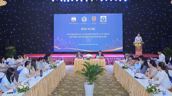 Quang cảnh hội nghị. (Ảnh: QUANG MINH)