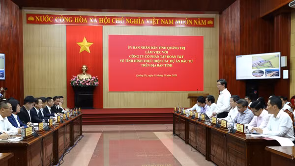 Quang cảnh buổi làm việc giữa Ủy ban nhân dân tỉnh Quảng Trị và Tập đoàn T&T. (Ảnh: ANH CHIẾN)