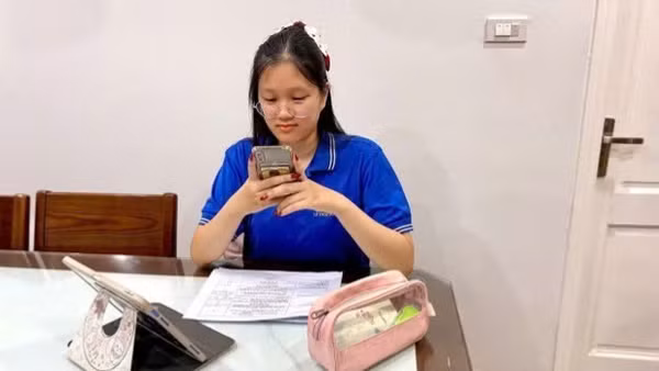 Nguyễn Vũ An Chi, học sinh lớp 11 Trường trung học phổ thông Lý Thái Tổ, Hà Nội. (Ảnh: VNPT)