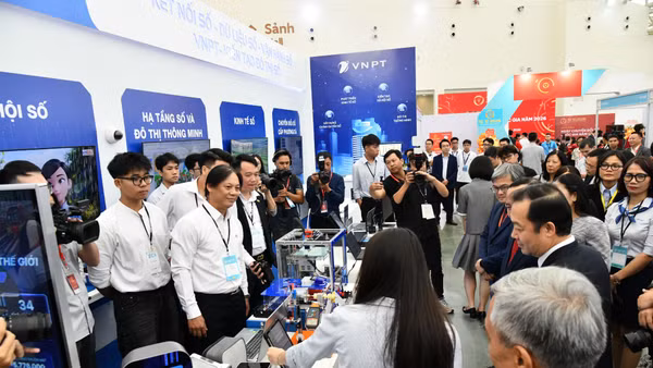 Các sản phẩm, giải pháp được giới thiệu tại triển lãm cũng phản ánh những lĩnh vực VNPT đang tập trung phát triển. (Ảnh: VNPT)