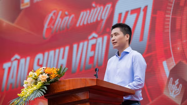 Ông Vương Quang Khải phát biểu tại lễ khai giảng của Đại học Bách khoa Hà Nội ngày 5/9. (Nguồn ảnh: Zalo)