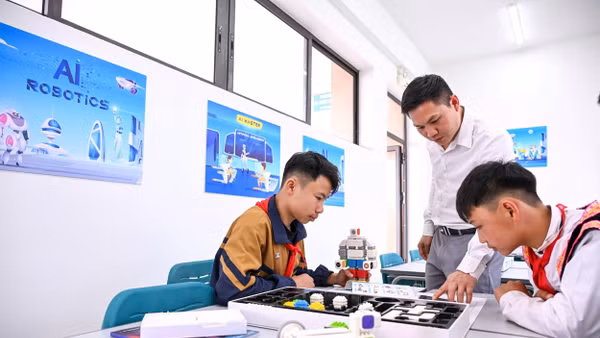 Bước chuyển từ kiểm định sang quản trị