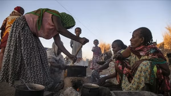 Ở Sudan lúc này, mỗi miếng ăn đã là cả một sự may mắn lớn lao. 