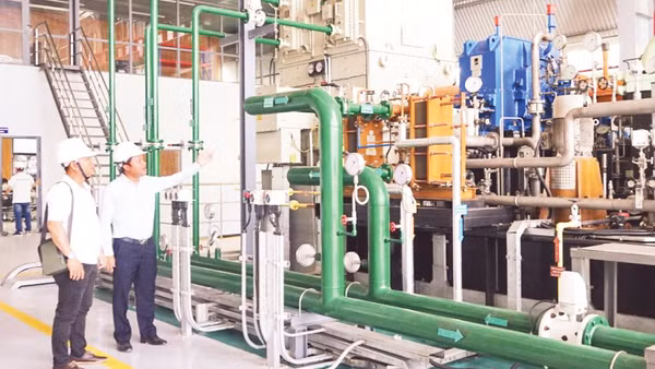 Hệ thống máy đốt rác phát điện trong Khu liên hợp xử lý chất thải ở Thành phố Hồ Chí Minh. Ảnh: Thiên Lý