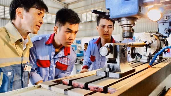 Nâng cao tỷ lệ lao động có tay nghề là chủ trương lớn của Đảng.