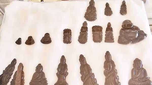 Các sản phẩm từ huyền phách.