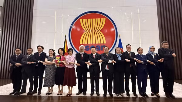 Ảnh tư liệu: Thủ tướng Timor Lesste Xaxana Gusmao thăm và phát biểu chính sách lần đầu tại Trụ sở ASEAN ở Jakarta (Indonesia) kể từ khi quốc gia này trở thành thành viên thứ 11 của Hiệp hội. Ảnh: TTXVN.