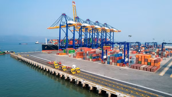 Cảng quốc tế Lạch Huyện, thành phố Hải Phòng. Ảnh: TTXVN
