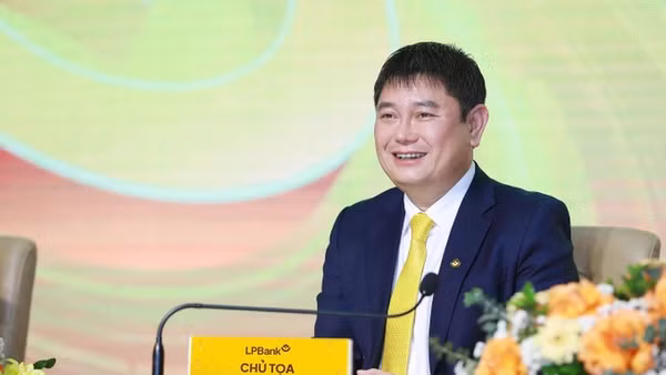 Doanh nhân Nguyễn Đức Thụy, người đã có nhiều đóng góp cho phát triển bóng đá chuyên nghiệp. (Ảnh: LPBank)