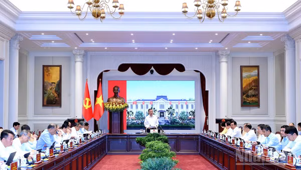 Tổng Bí thư, Chủ tịch nước Tô Lâm chủ trì cuộc làm việc. (Ảnh: ĐĂNG KHOA)