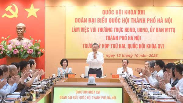 Tổng Bí thư, Chủ tịch nước Tô Lâm và các đại biểu tham dự cuộc làm việc. (Ảnh: ĐĂNG KHOA)