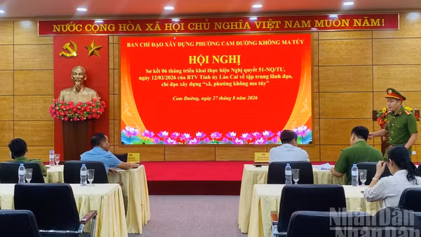 Hội nghị sơ kết 6 tháng thực hiện Nghị quyết 51 về phường xã không ma túy tại phường Cam Đường (Lào Cai), chiều 27/8. (Ảnh: THÀNH TÂM)