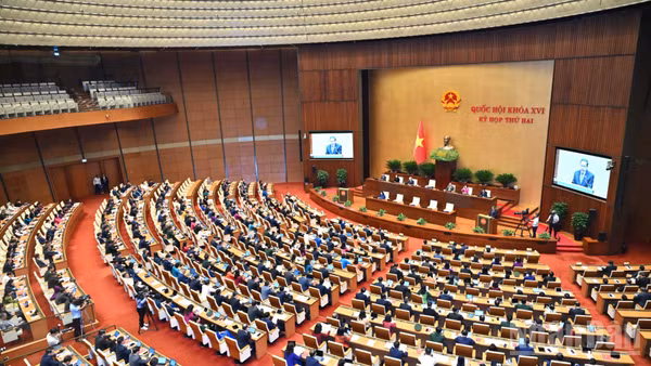 Quang cảnh phiên họp toàn thể ở hội trường tại Kỳ họp thứ 2, Quốc hội khóa XVI. (Ảnh: DUY LINH)