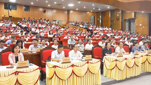 Các đại biểu tại điểm cầu chính tỉnh Bắc Ninh. (Ảnh: A.T)