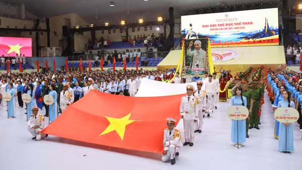 Quang cảnh Lễ khai mạc. (Ảnh: Nguyễn Công Lý)