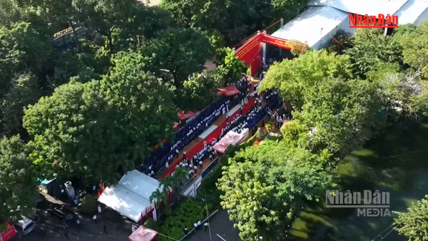 [Video] Thành phố Hồ Chí Minh trang trọng tổ chức lễ truy điệu, an táng 731 hài cốt liệt sĩ