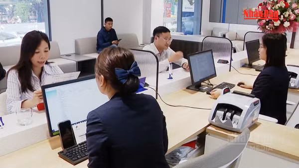 [Video] Tiền gửi ngân hàng lập kỷ lục