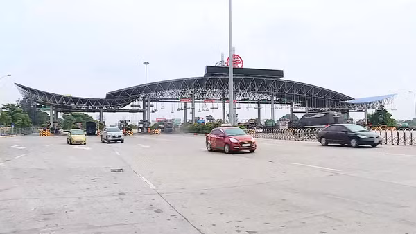 [Video] Thu hơn 2.685 tỷ đồng phí sử dụng đường cao tốc do Nhà nước đầu tư