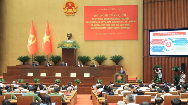 Hội nghị toàn quốc sơ kết 1 năm 6 tháng triển khai thực hiện Nghị quyết số 57-NQ/TW ngày 22/12/2024 của Bộ Chính trị - Ảnh: VGP/Nhật Bắc
