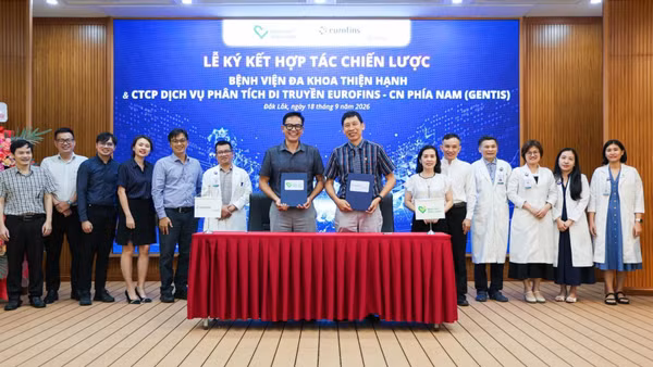 Lễ ký kết hợp tác giữa Bệnh viện Thiện Hạnh và Eurofins GENTIS. (Ảnh: CTV)
