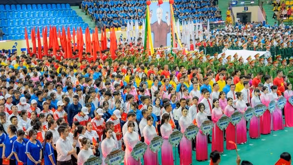 Đại hội Thể dục thể thao thành phố Huế lần thứ X năm 2026 diễn ra trong không khí sôi nổi, hào hứng. (Ảnh: L.Hoàng)