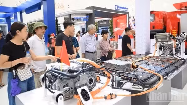 Các giải pháp công nghệ cho ô-tô điện được trưng bày tại Triển lãm Thành tựu đất nước "80 năm hành trình Độc lập-Tự do-Hạnh phúc". (Ảnh: THẾ ĐẠI)