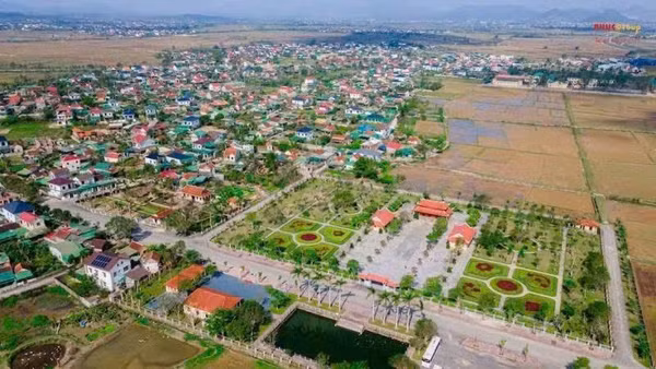 Diện mạo nông thôn mới xã Hưng Nguyên Nam ngày càng khang trang, hiện đại.