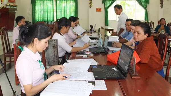 Tín dụng chính sách xã hội hỗ trợ giải quyết việc làm tạo động lực phát triển kinh tế-xã hội địa phương. 