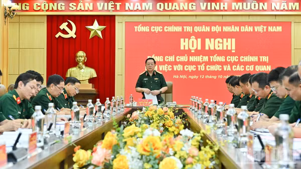 Đại tướng Nguyễn Trọng Nghĩa chủ trì hội nghị. (Ảnh: THẾ ĐẠI)