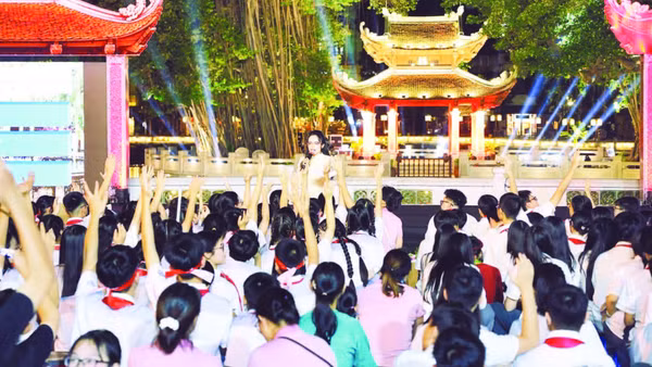 Hình ảnh cuộc thi “Tìm hiểu Di tích Quốc gia đặc biệt Văn Miếu-Quốc Tử Giám” dành cho học sinh trung học cơ sở trên địa bàn thành phố Hà Nội. (Ảnh: BAN TỔ CHỨC)