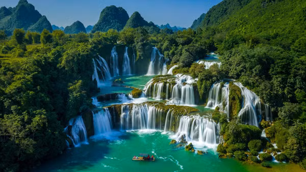 Triển lãm giới thiệu và quảng bá những giá trị tiêu biểu của di sản văn hóa, thiên nhiên và du lịch Việt Nam. (Ảnh: Ban Tổ chức)