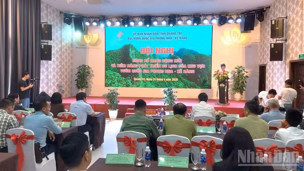 Quang cảnh hội nghị công bố hang động mới của Vườn quốc gia Phong Nha-Kẻ Bàng.