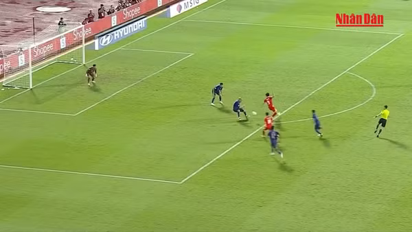 [Video] Các chiến binh sao vàng và Tổ quốc trong tim