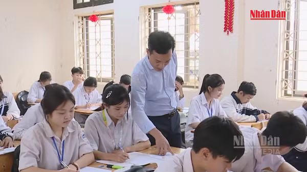 [Video] Nghiên cứu giao tổng biên chế giáo viên để địa phương tự chủ tuyển dụng