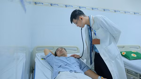 Hơn 10 trường hợp sốt xuất huyết diễn tiến sốc đã vượt qua giai đoạn nguy hiểm. (Ảnh: CTV)