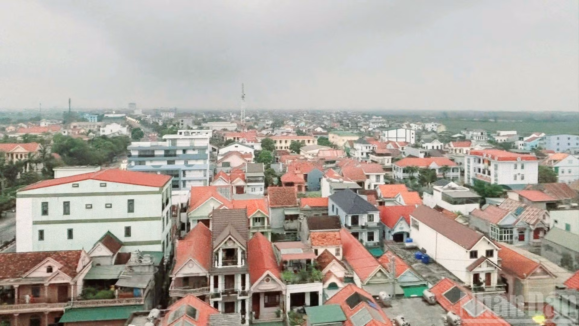 Bất động sản bước vào giai đoạn tái cấu trúc theo hướng minh bạch, bền vững. (Ảnh: HNV)