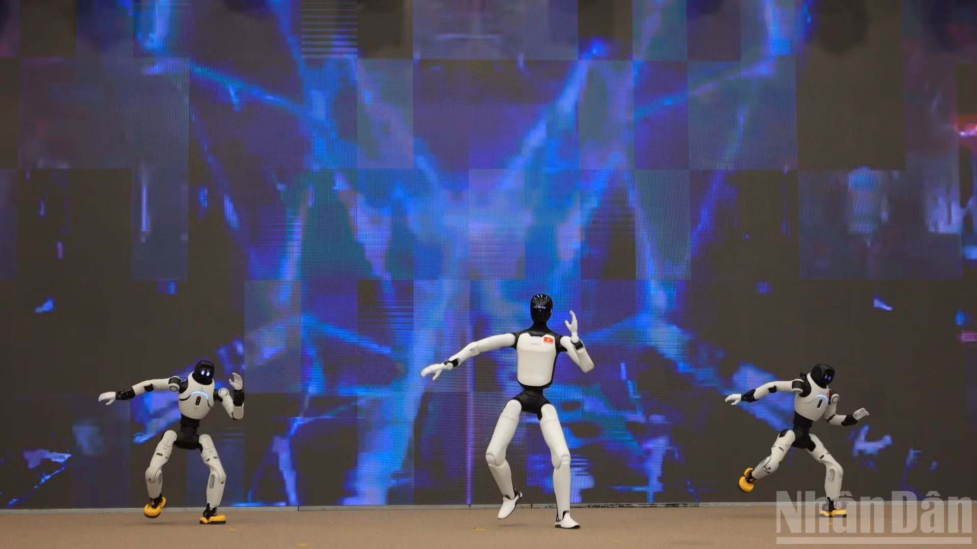 ndo_br_ai1-robot.jpg