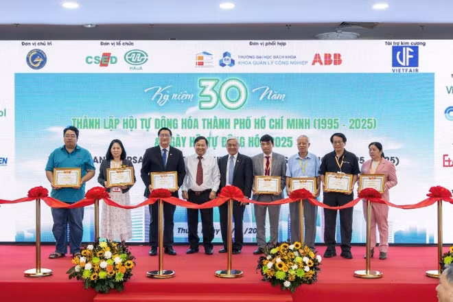 HAuA khẳng định vai trò dẫn dắt trong cộng đồng tự động hóa Thành phố Hồ Chí Minh