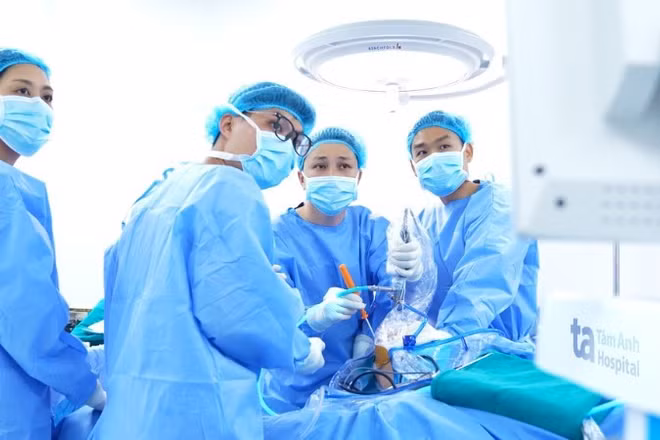 Một trường hợp bị chấn thương thể thao phải can thiệp phẫu thuật. 