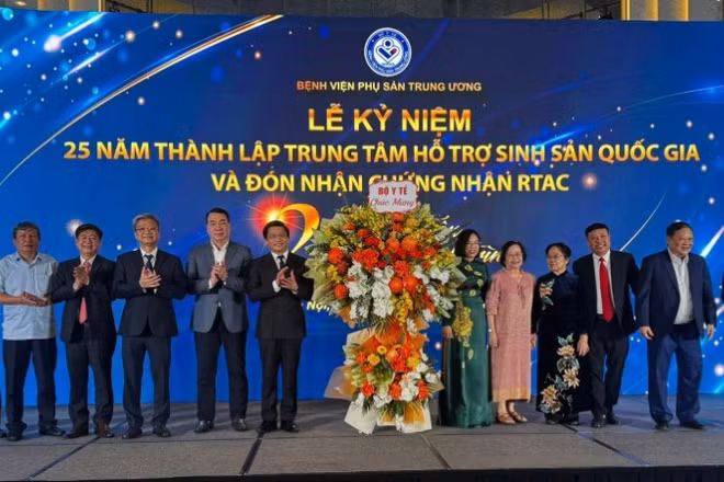 Trung tâm Hỗ trợ sinh sản Quốc gia đón nhận Chứng nhận RTAC quốc tế.